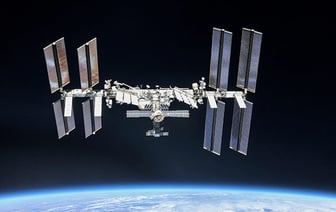 НАСА По Ошибке Выпустило В Эфир Симуляцию Космической Станции С Участием Попавших В Беду Астронавтов