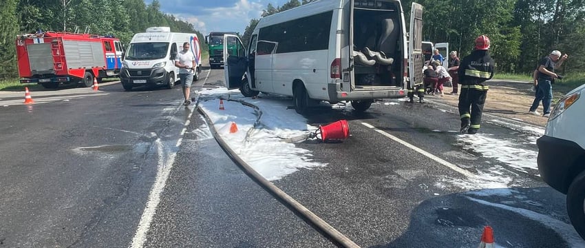 ДТП на автодороге: Маршрутка столкнулась с трактором, два человека в реанимации
