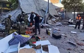 Обрушение дома в Стамбуле: погибший и пострадавшие