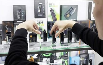 В России хотят полностью запретить продажу вейпов