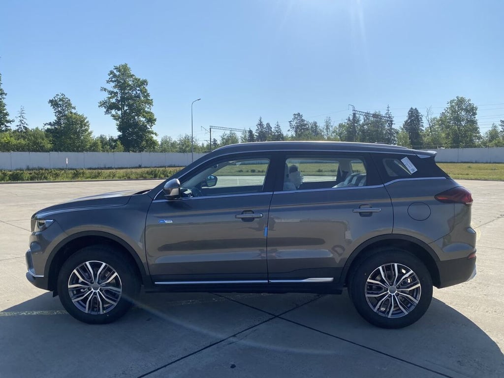 Geely Atlas больше нет. BELGEE выводит на рынок новый кроссовер Х70