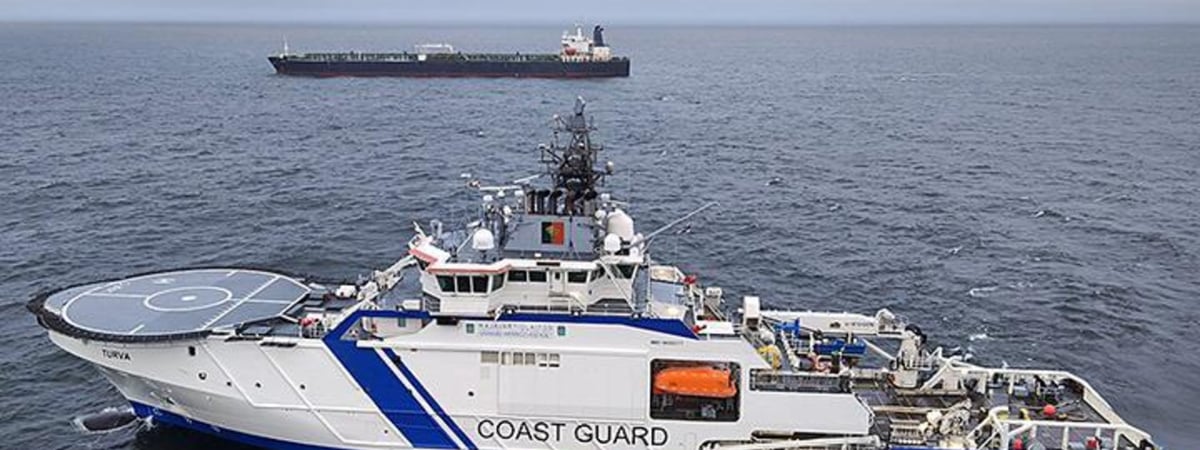 На танкере предположительно из «теневого флота» РФ, задержанном Финляндией в связи с разрывом кабеля в море, нашли шпионское оборудование