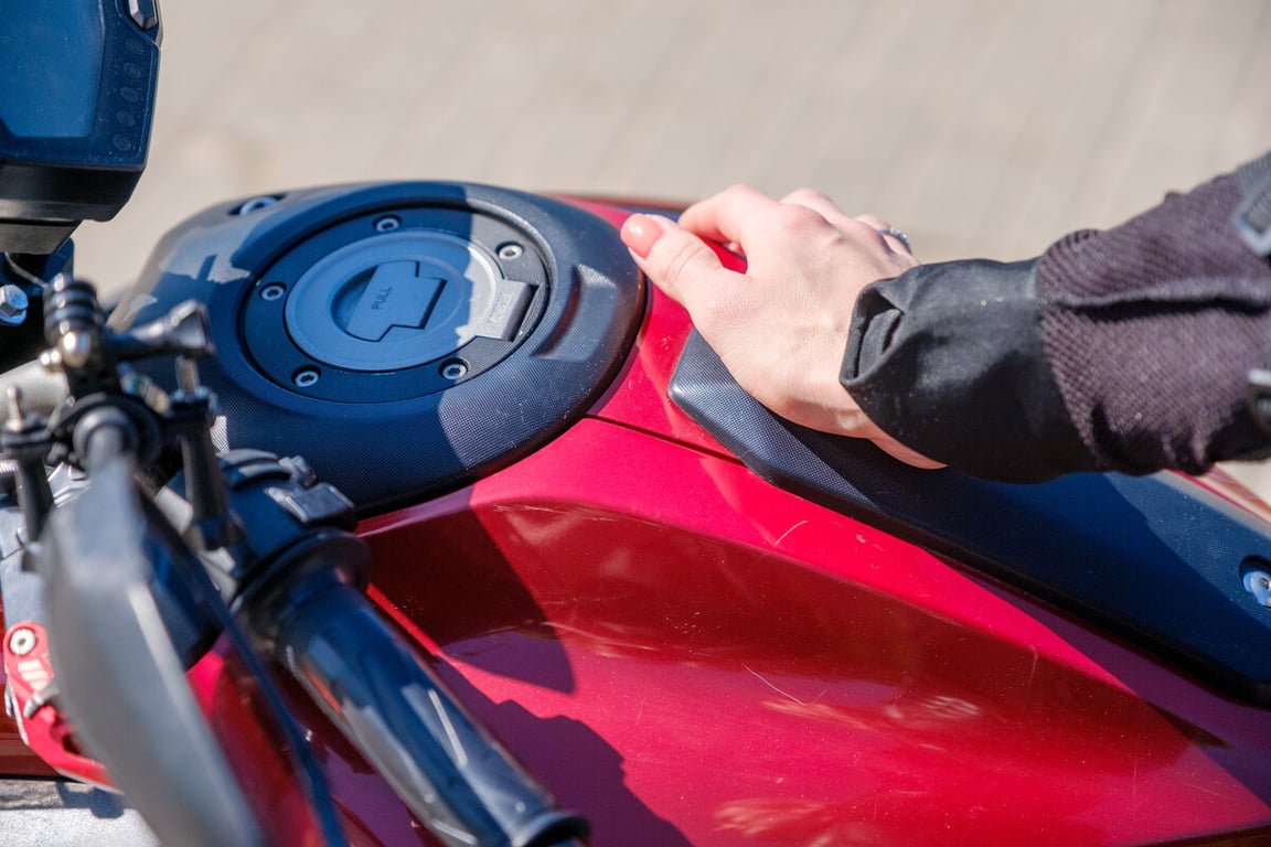 Белоруска рассказала об опыте езды на Yamaha FZ-07
