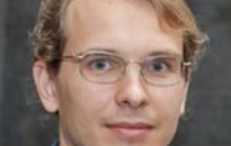 Военный историк: Перед нами парадокс: россияне чаще, чем раньше, гибнут в Украине и при этом охотнее, чем раньше, идут в армию