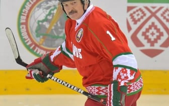 Лукашенко рассказал, за кого будет болеть в финале белорусской хоккейной экстралиги