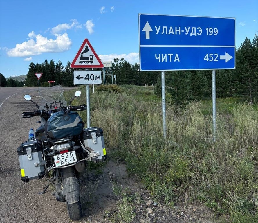 Белорус за месяц проехал 12 000 км на мотоцикле