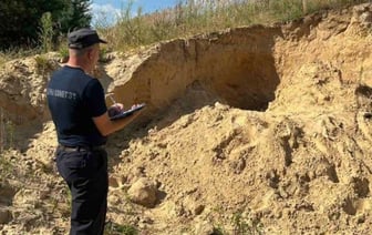 Трагедия в Столинском районе: 11-летнего мальчика засыпало песком