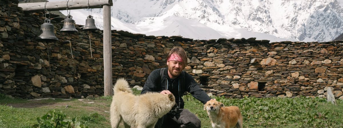 На горнолыжном курорте в Грузии нашли тела 12 человек