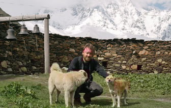 На горнолыжном курорте в Грузии нашли тела 12 человек