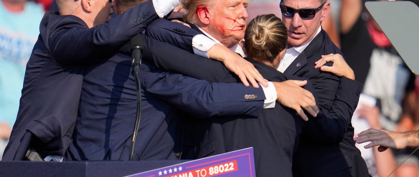 Признание главы Секретной службы "Самой серьезной оплошности" в связи со стрельбой в Трампа