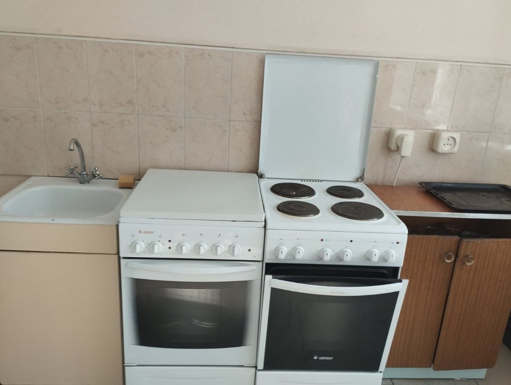 Молодые специалисты-медики показали свои комнаты общежитий в Бресте