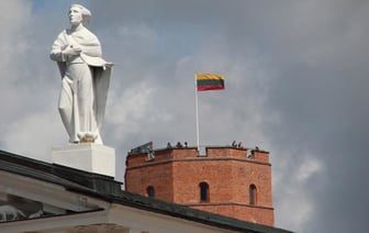 МИД Литвы предлагает продлить ограничения для россиян и белорусов. Для последних — еще и ужесточить