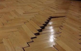 Минчанка засудила ЖЭУ из-за протекающей крыши