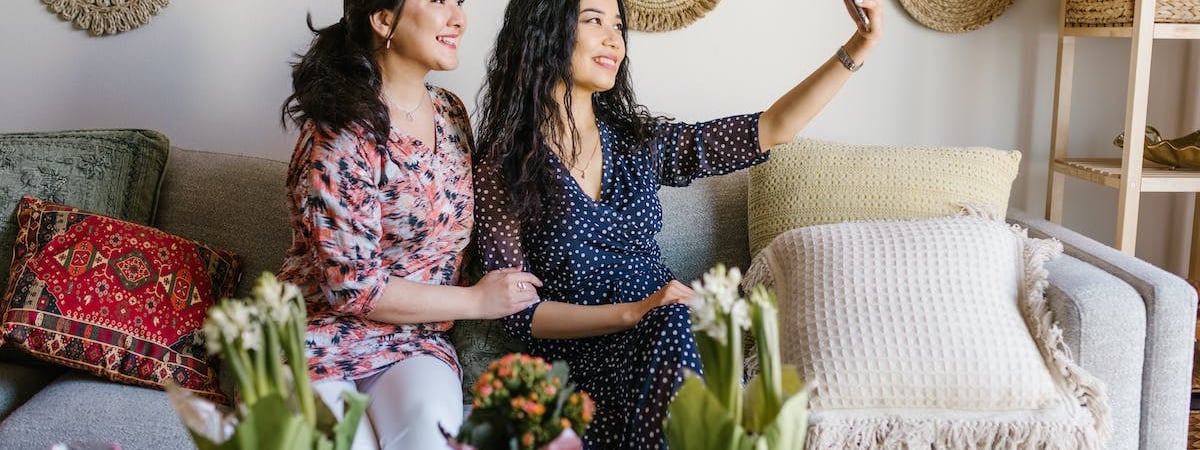 Азербайджан и Армения обменялись обвинениями в обстрелах с жертвами и ранеными