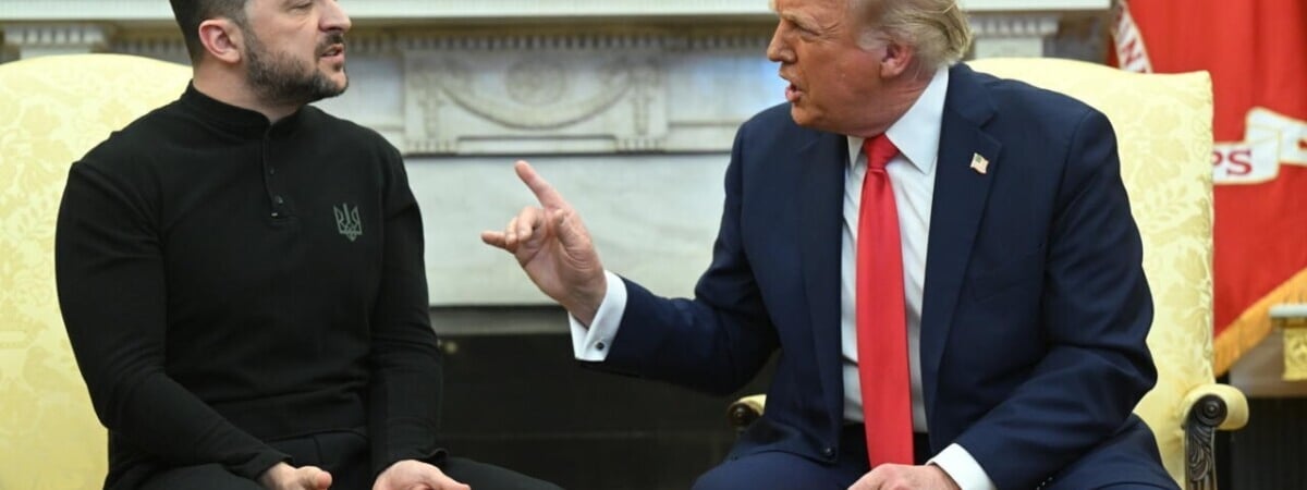 Трамп распорядился приостановить военную помощь Украине