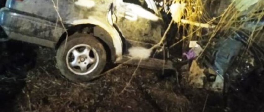 Водителя и двух пассажиров спасли работники МЧС при ДТП в Столинском районе