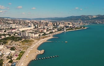 «Не находитесь около моря»: украинские морские дроны атаковали Новороссийск
