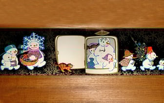 Эти старые новогодние открытки можно продать по 100 рублей и выше! А у вас найдутся? — Фото