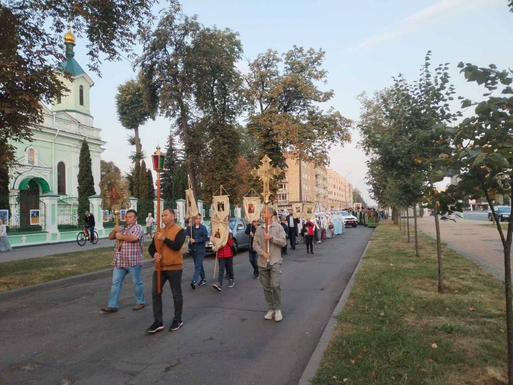 В Бресте прошел Крестный ход