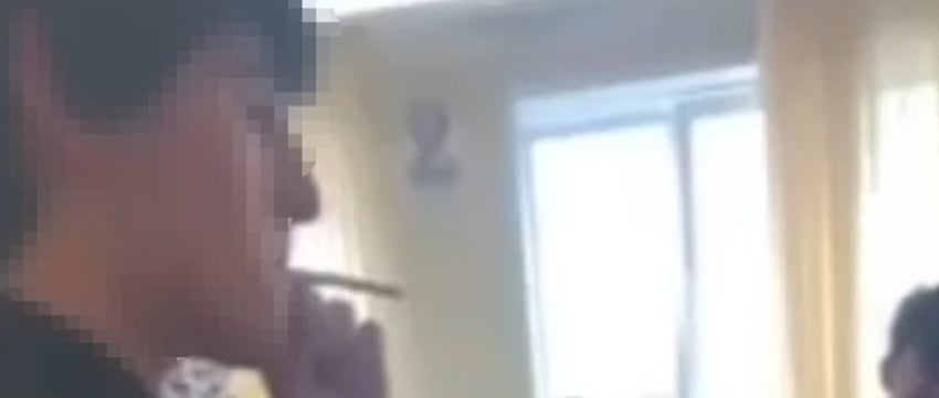 Школьник закурил на уроке, а сосед по парте снимал происходящее. Чем всё закончилось?