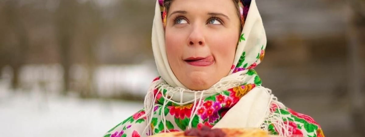 Из какой муки лучше делать бисквиты, а из какой – блинчики? Узнали, зачем в магазине слушать ее скрип и взвешивать — Полезно