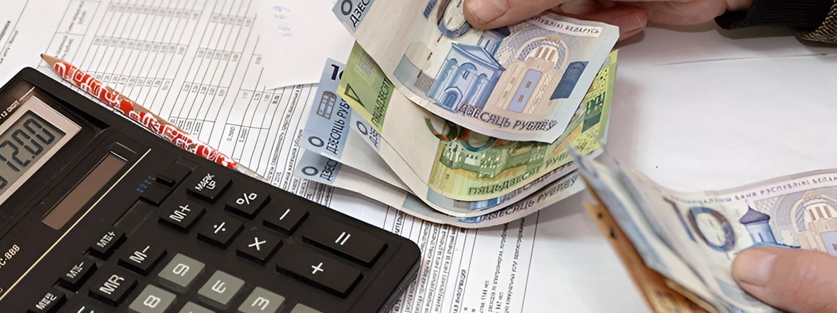 Юристы уточнили, кого из иностранцев зачисляют в тунеядцы в Беларуси — Полезно