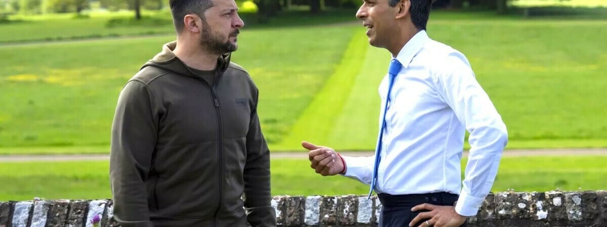 Великобритания пообещала передать Украине 617 миллионов долларов и 1600 ракет