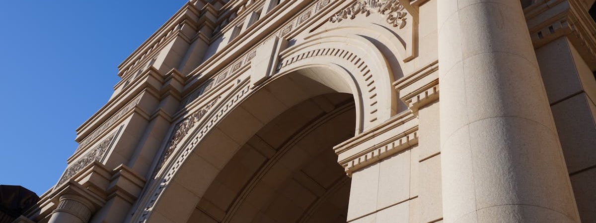 Товарищ Си в мае посетит Белград