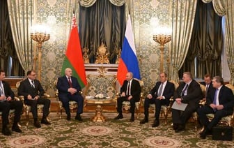 Лукашенко: Запад не смог удушить Беларусь и Россию