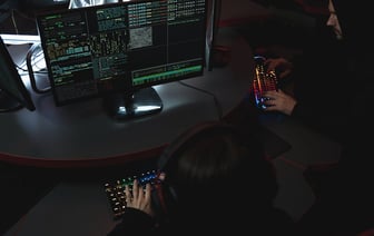 Хакеры «слили» в Интернет 10 млрд паролей с десятков популярных сайтов. Кому срочно менять?