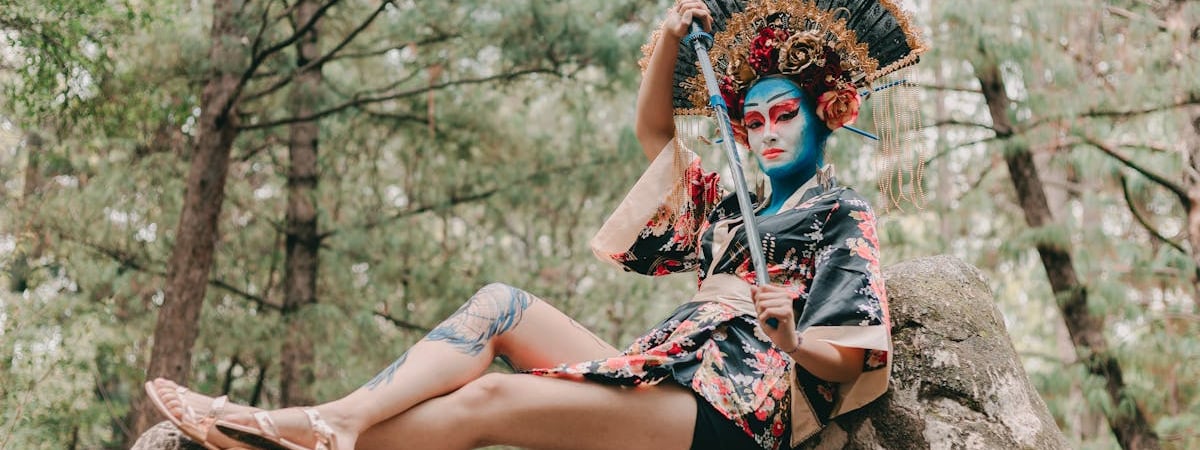 Новый премьер-министр Японии инициировал программу поддержки экономики