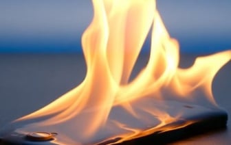 Подросток получил ожоги из-за неисправного телефона в Беларуси