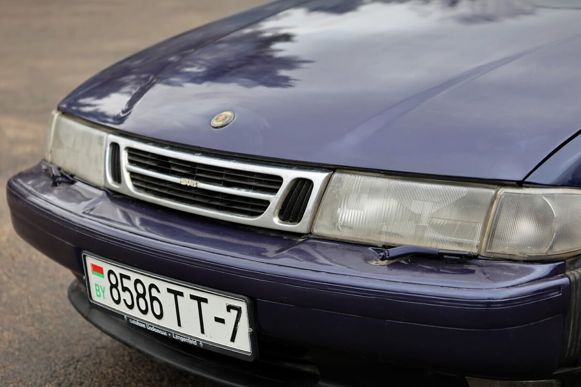 Белорус показал очень редкий Saab 9000