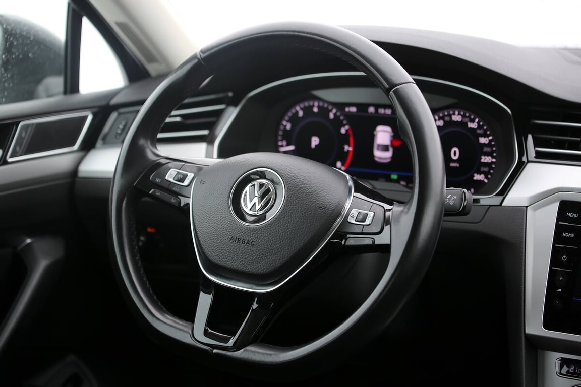 Этот «Пассат» в продаже уже несколько месяцев. И никто не звонит! Что не так с машиной?