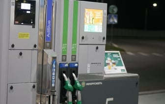 «Белнефтехим»: мы выбрали самый щадящий режим роста цен на бензин