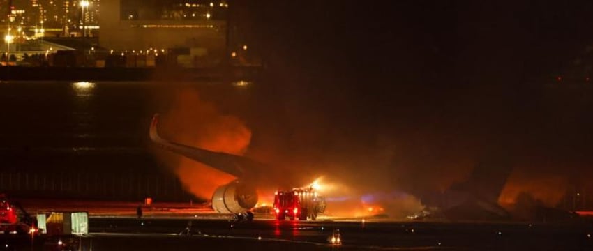 5 человек погибли после столкновения двух самолетов в Японии