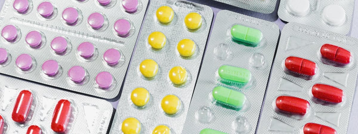 Премьер РФ анонсировал массовый выпуск планшетов с российской ОС