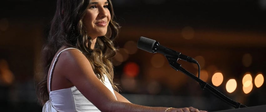 Что сказала 17-летняя внучка Дональда Трампа о нем?