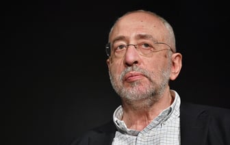 Российский тележурналист Николай Сванидзе скончался после тяжёлой болезни