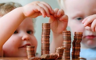 В Беларуси предлагают изменить нормы по выплате пособий на детей