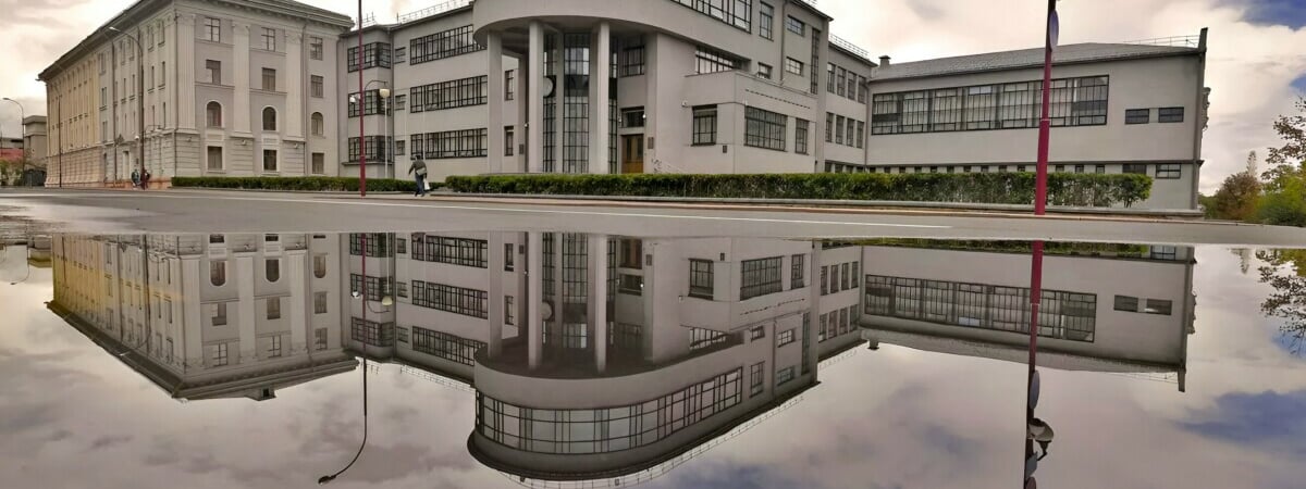 В Беларуси начались выборы. Кого избирают?