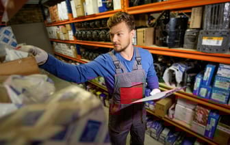 Должен ли продавец принимать обратно не подошедшие автозапчасти? Вот что говорит закон — Полезно