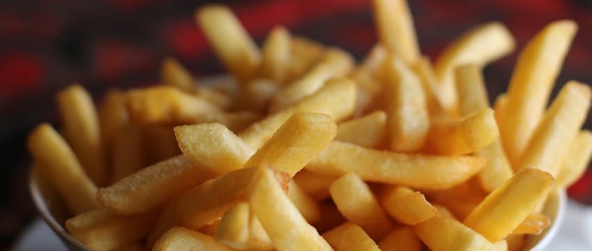 Врач рассказала, сколько чипсов можно есть без вреда для здоровья. Спойлер — ну очень мало