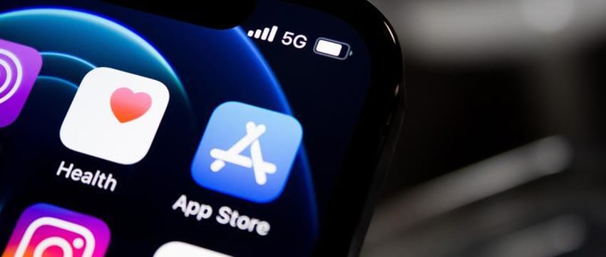 Apple удалила из китайского AppStore Telegram, WhatsApp и Threads
