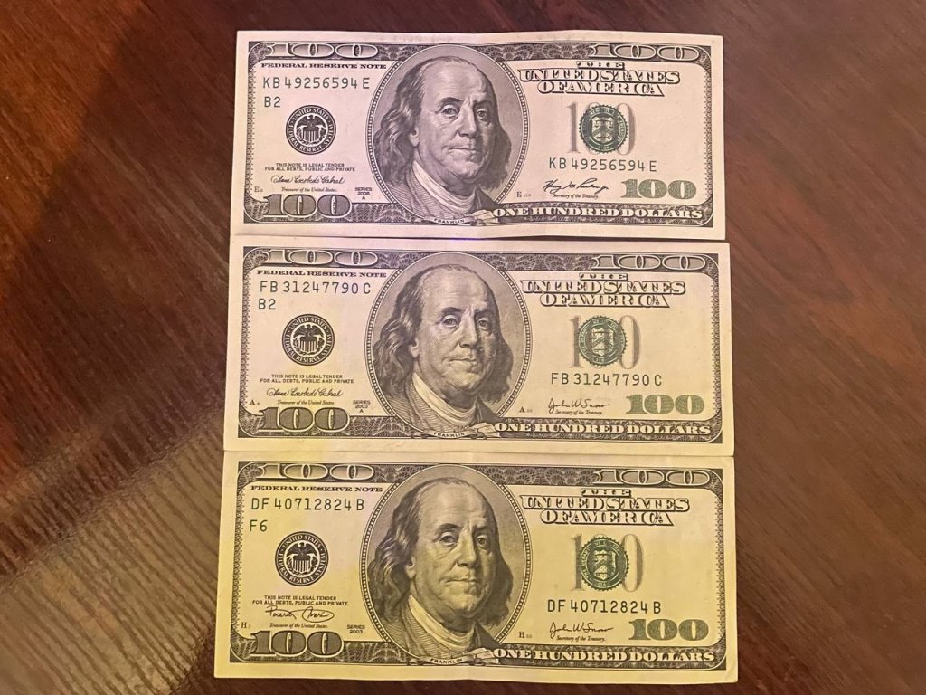 Директор государственной СТО брал взятки у ИПэшника, который арендовал площади. Схема была простой