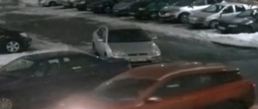 За аварию во дворе ГАИ лишила водителя «прав» на 1,5 года