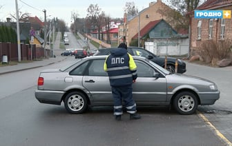 Стоянка не для всех – в Гродно оштрафовали больше сотни водителей. Где парковались?