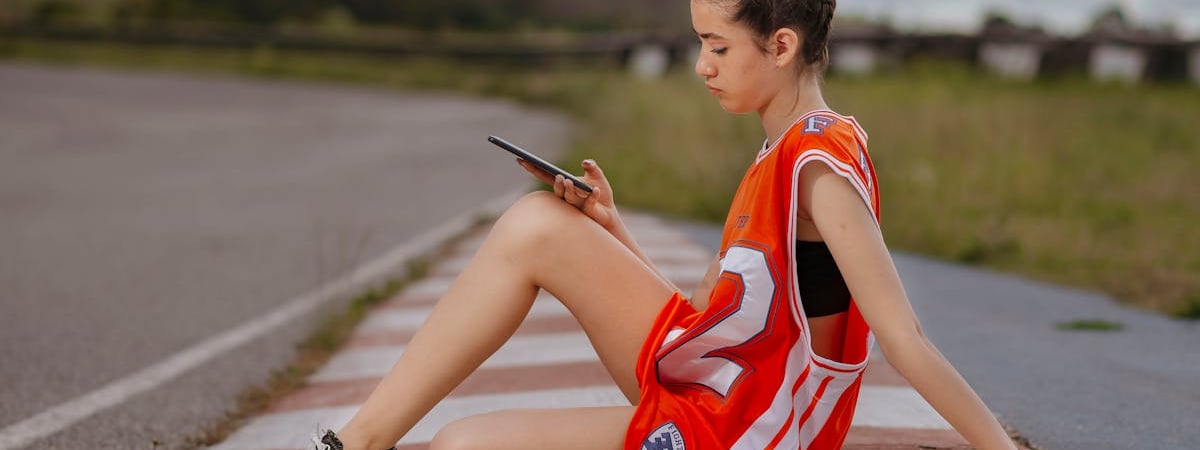 Huawei выпустила складной смартфон на новой версии собственной ОС