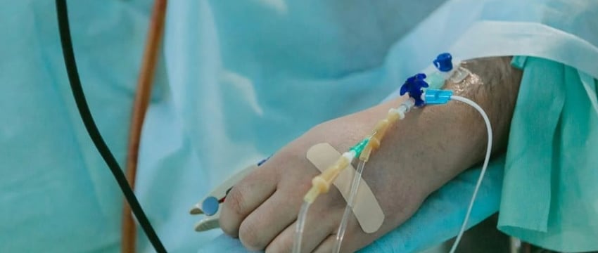 Китаянка отключила систему жизнеобеспечения мужа, который бросил ее ради любовницы.