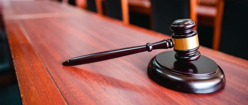 В Гродно суд наказал директора бара за продажу алкоголя в ночное время без разрешения